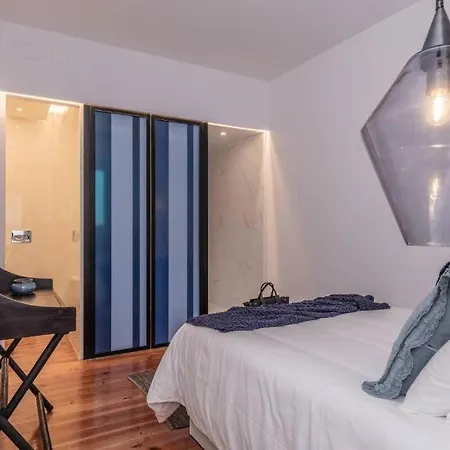 Apartment Beato Design Riverbank Retreat